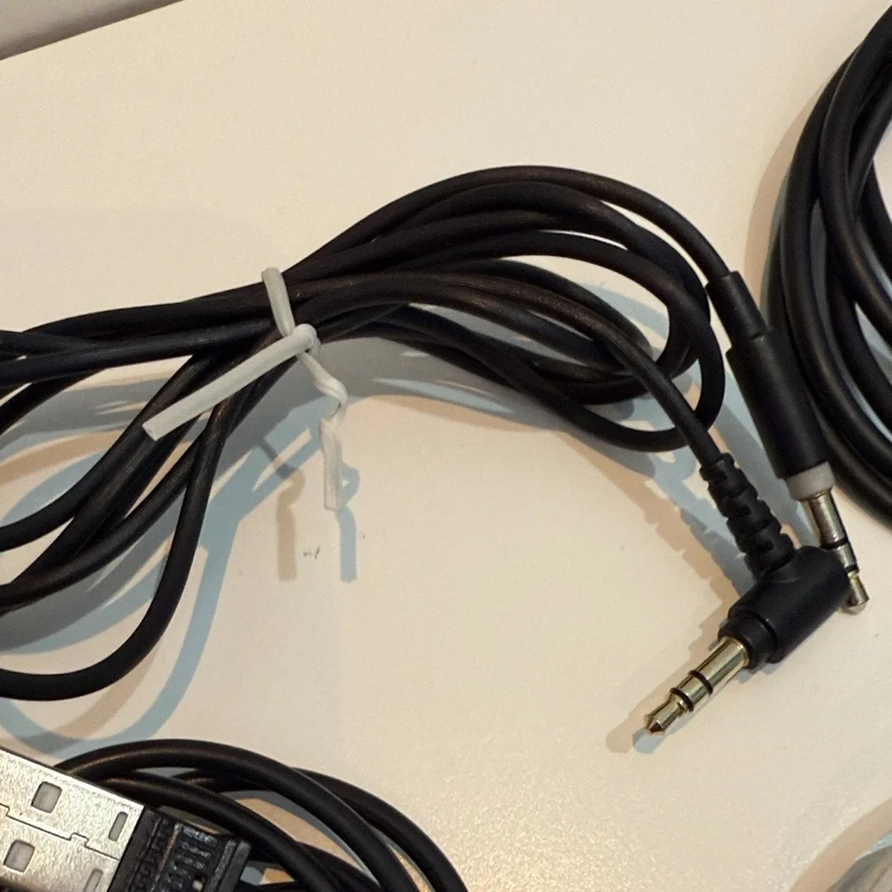 Charging Cable Mix - Black and White